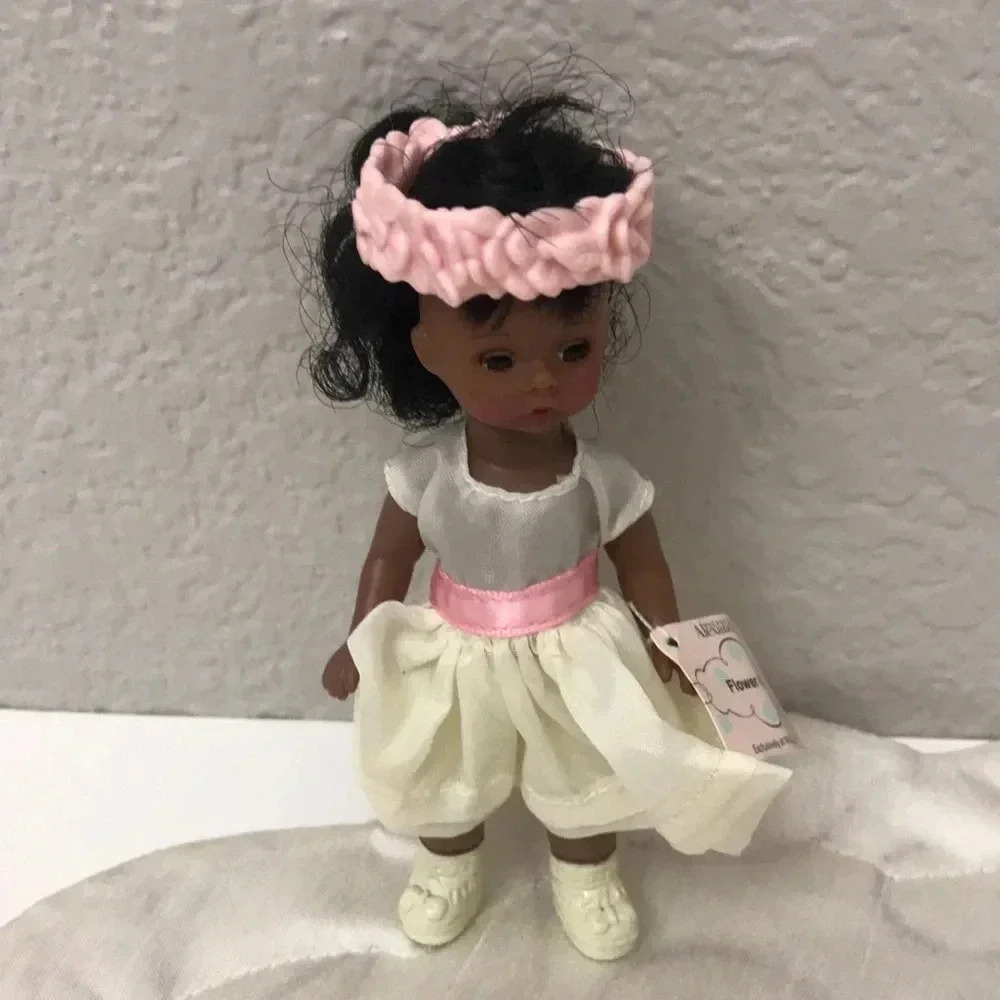 Madame Alexander Flower Girl and Ring Carrier - Picture 2 of 7